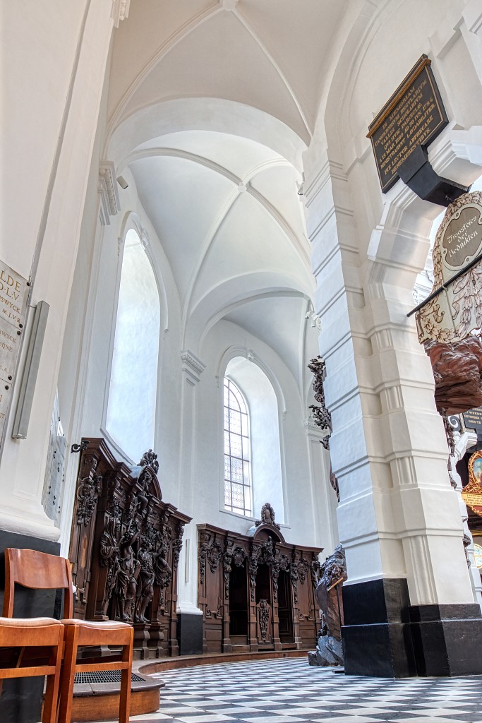 HDR kerkfotografie bedevaart basilique basilica basiliek Hanswijkbasiliek olv hanswijk La Notre-Dame our lady onze lieve vrouw rooms katholiek religie religion bedevaartsoord